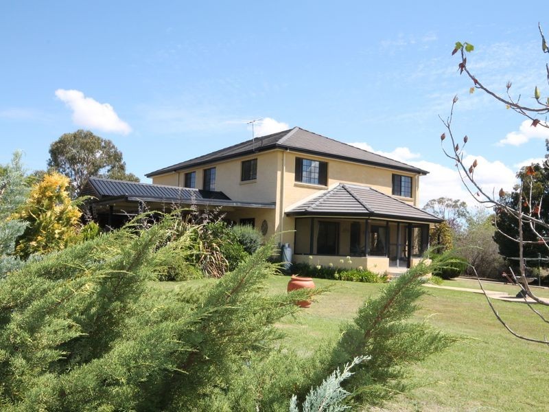 177 Fernhill Road, Inverell NSW 2360