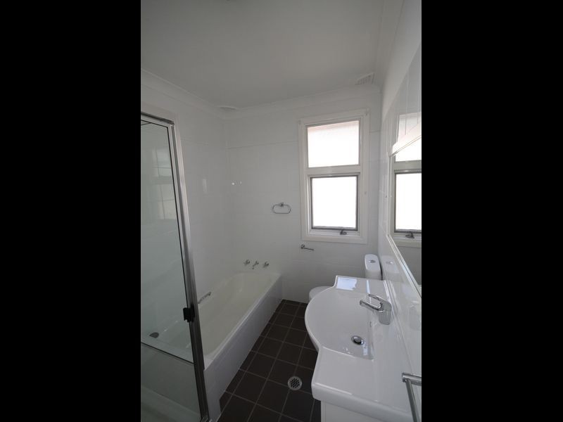 61 Brae Street, Inverell NSW 2360