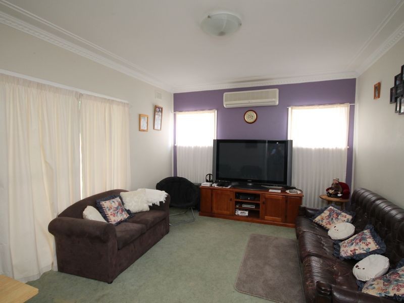 57 Butler Street, Inverell NSW 2360