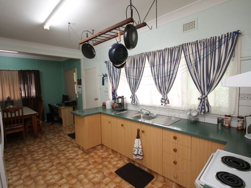 57 Butler Street, Inverell NSW 2360