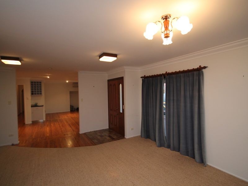 41 Lauder Street, Inverell NSW 2360