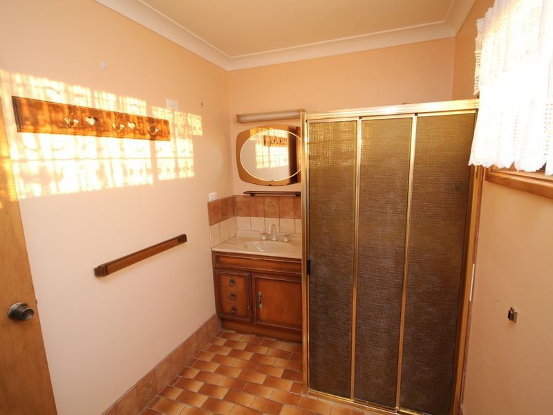 41 Lauder Street, Inverell NSW 2360