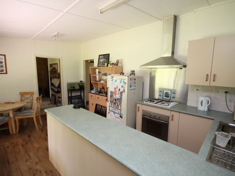 31 McIvor Street, Inverell NSW 2360