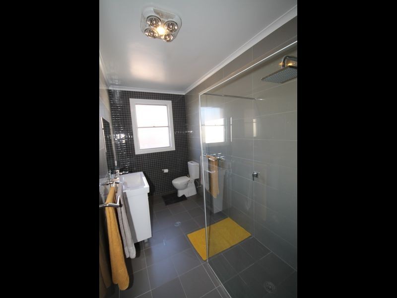 14 Froude Street, Inverell NSW 2360