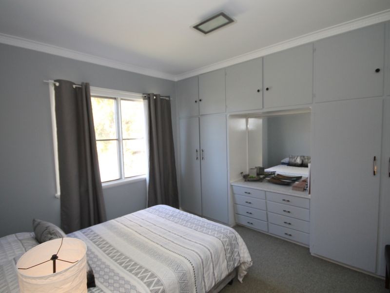 14 Froude Street, Inverell NSW 2360