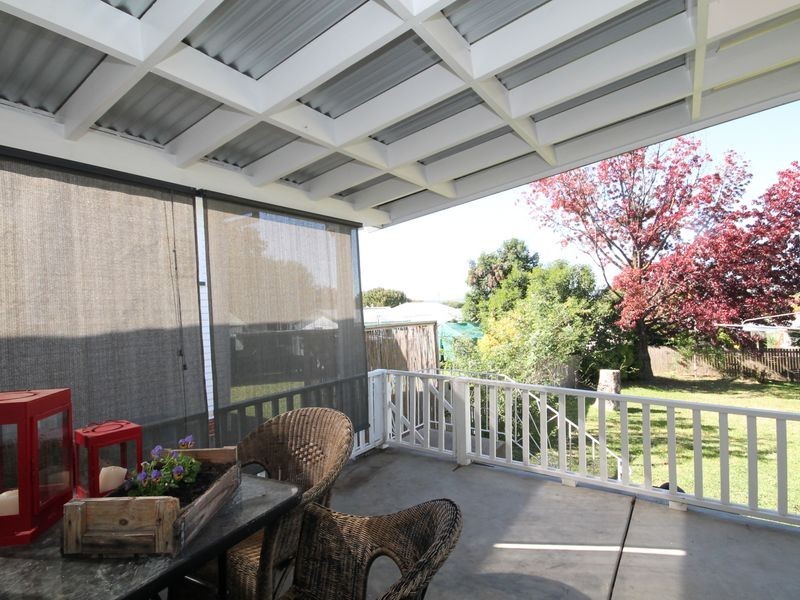 14 Froude Street, Inverell NSW 2360