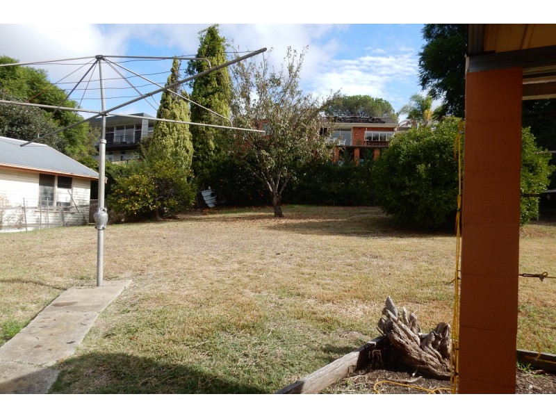 29 Gordon Street, Inverell NSW 2360