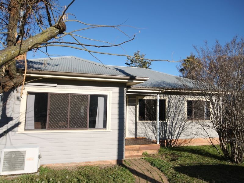 14 Warialda Road, Inverell NSW 2360