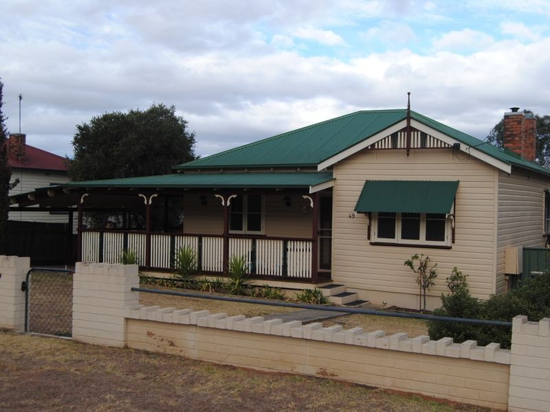 49 George Street, Inverell NSW 2360