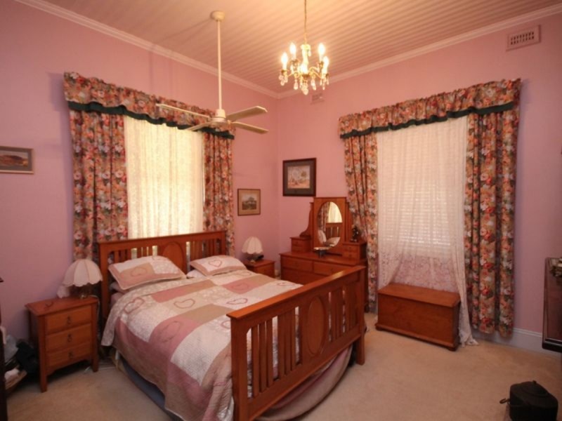 32 Andrew Street, Inverell NSW 2360