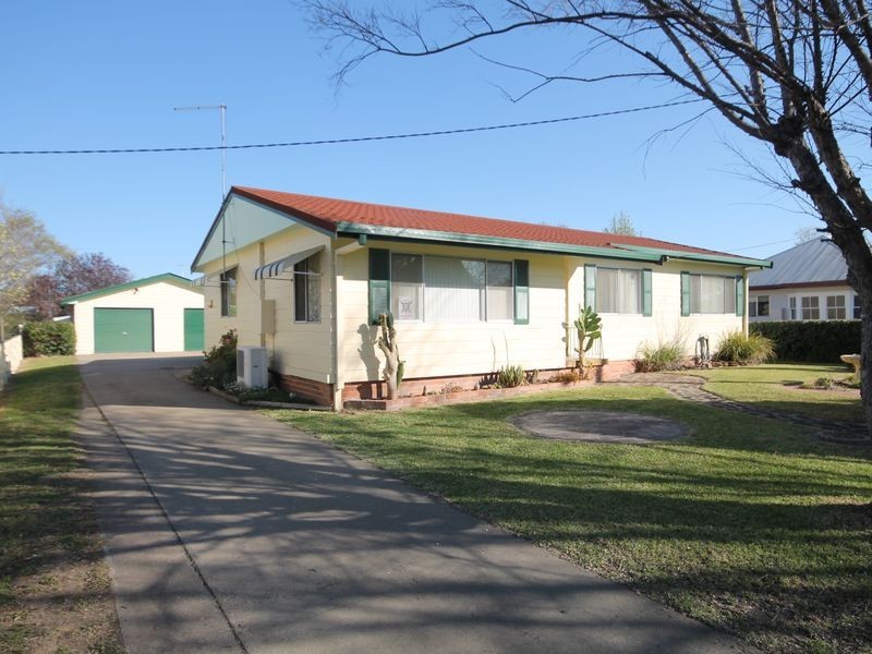 121 Henderson Street, Inverell NSW 2360