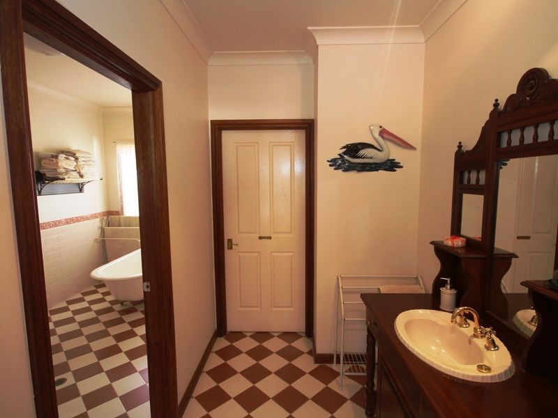 305 Swanbrook RD, Inverell NSW 2360