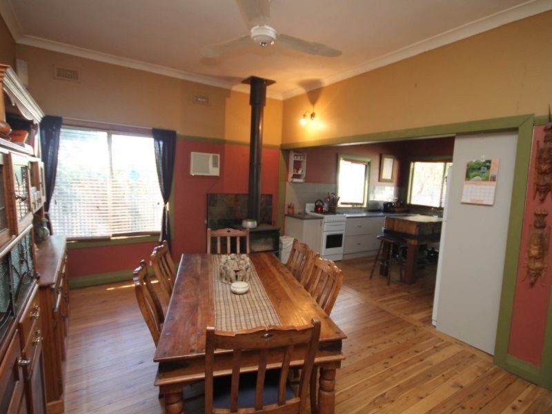 93 Granville Street, Inverell NSW 2360