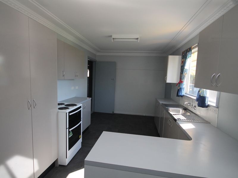 80 Oswald Street, Inverell NSW 2360
