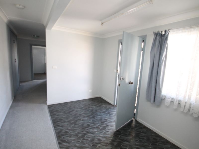 80 Oswald Street, Inverell NSW 2360