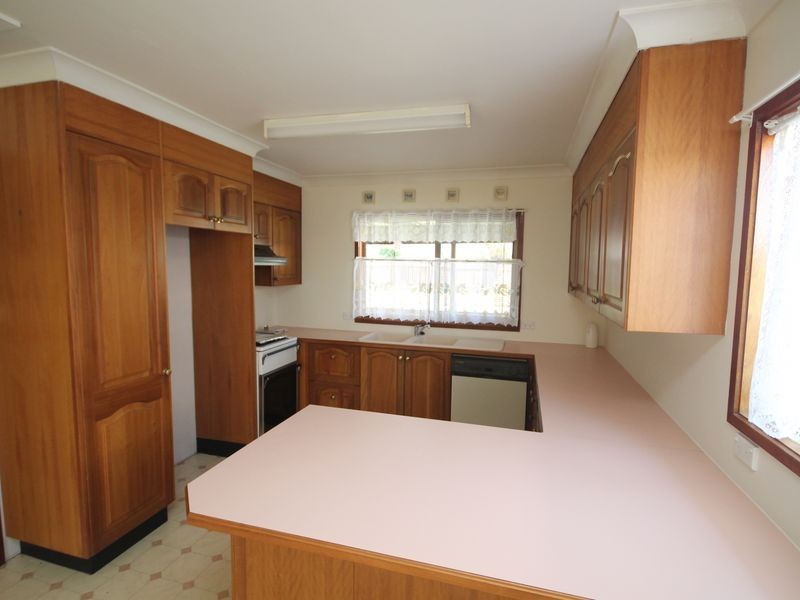 8 Jacaranda Crescent, Inverell NSW 2360