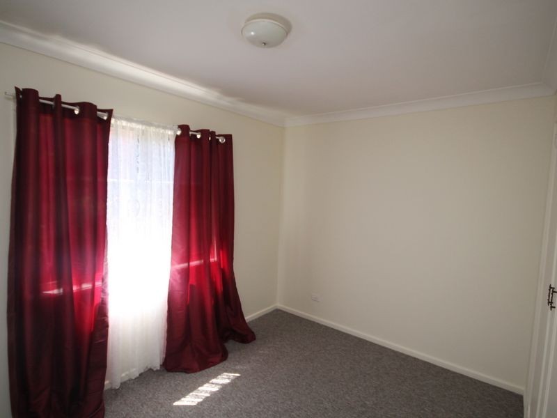 8 Jacaranda Crescent, Inverell NSW 2360