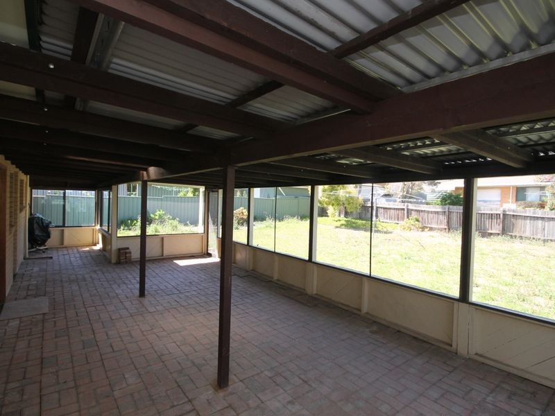 8 Jacaranda Crescent, Inverell NSW 2360