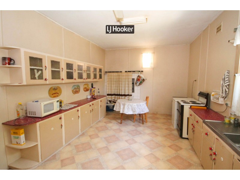 36 Ross Street, Inverell NSW 2360