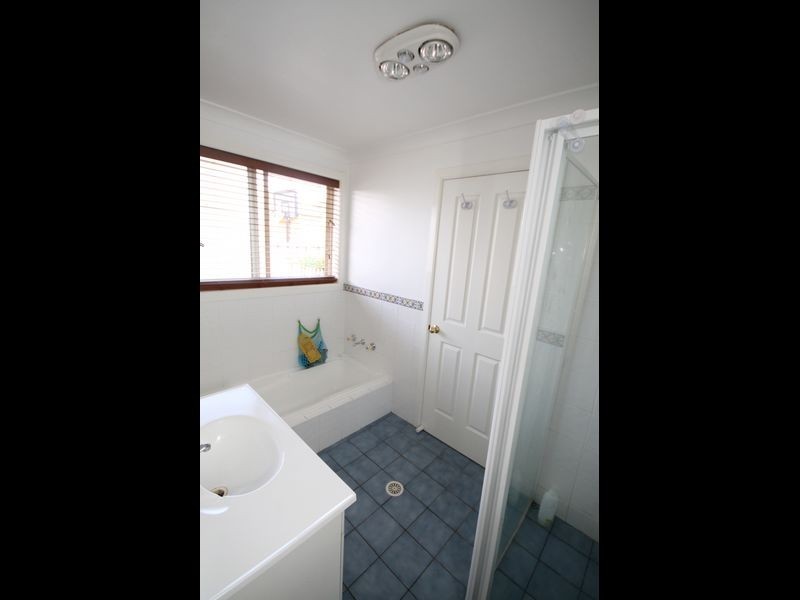 17 Brownleigh Vale, Inverell NSW 2360