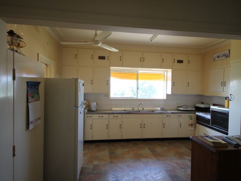 2 Gordon Street, Inverell NSW 2360