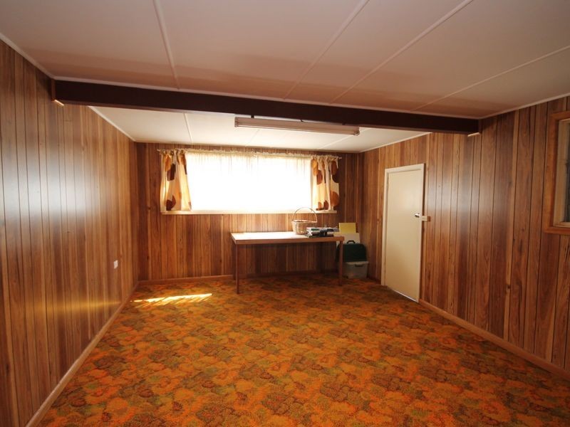2 Gordon Street, Inverell NSW 2360