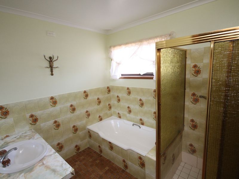 45 Froude Street, Inverell NSW 2360