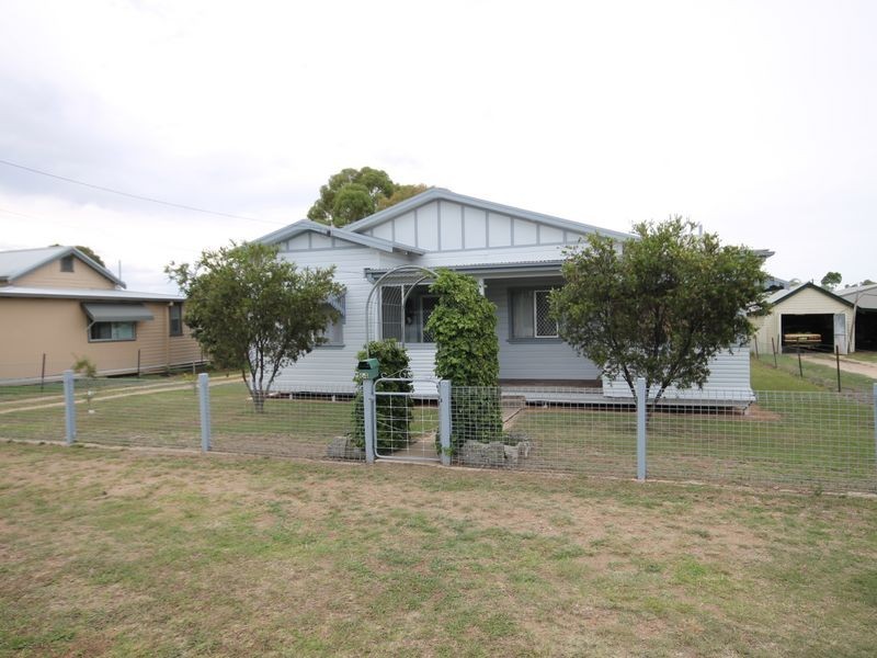 64 Granville Street, Inverell NSW 2360