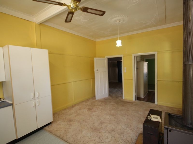 64 Granville Street, Inverell NSW 2360