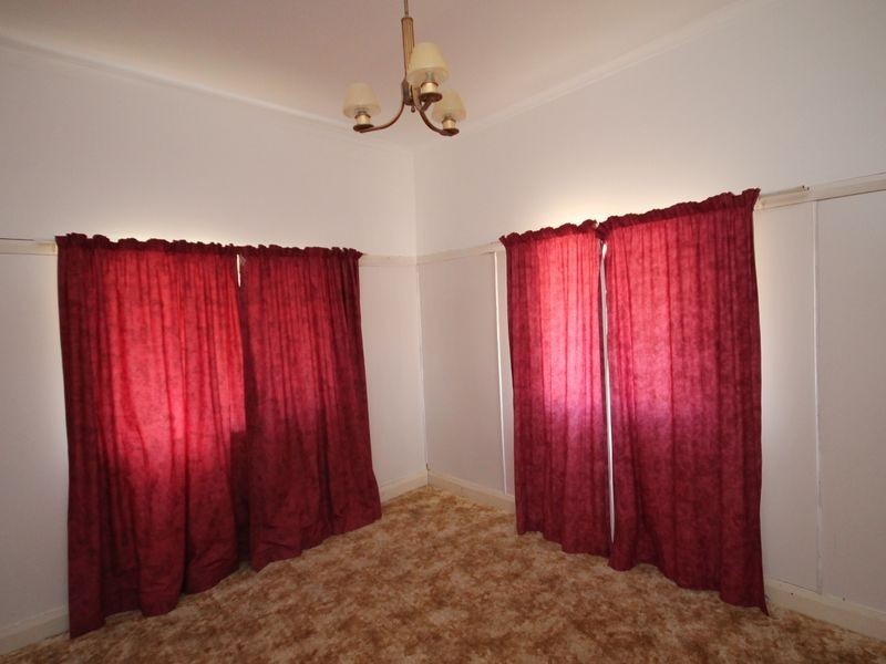 64 Granville Street, Inverell NSW 2360