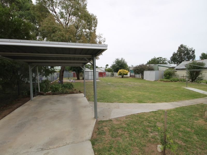 64 Granville Street, Inverell NSW 2360