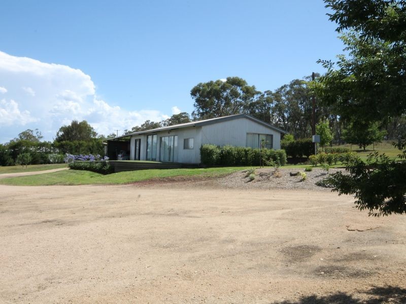 61 Coopers Lane, Inverell NSW 2360