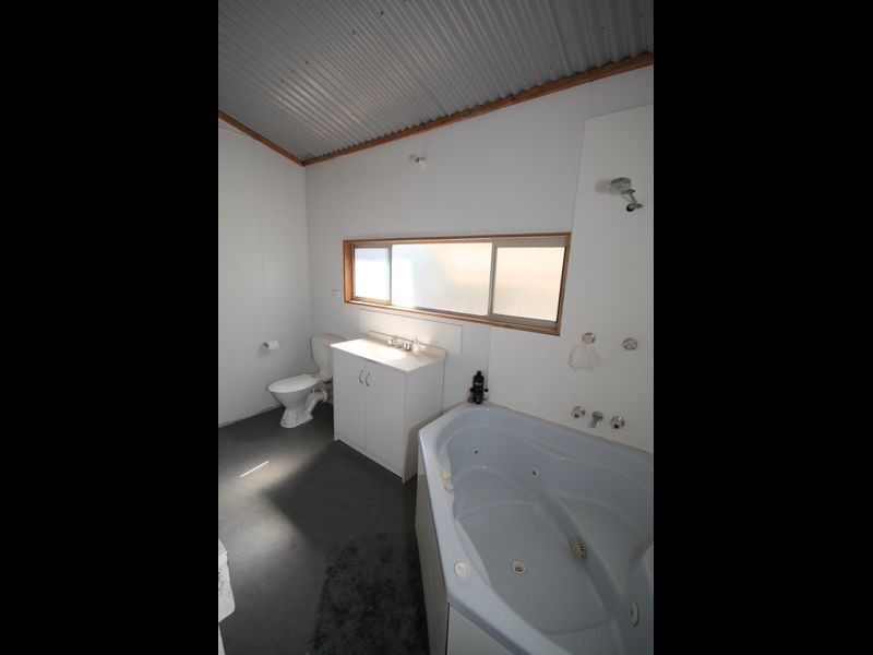 61 Coopers Lane, Inverell NSW 2360