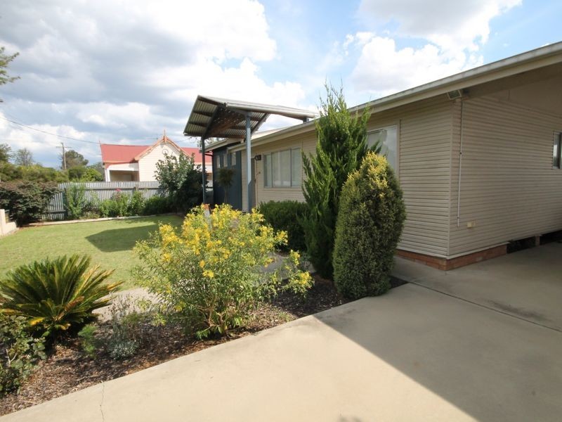 103 Lawrence Street, Inverell NSW 2360