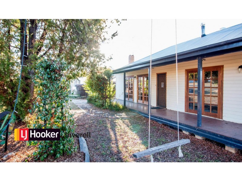 9 Butler Street, Inverell NSW 2360