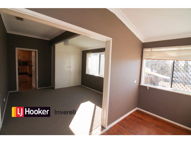 9 Butler Street, Inverell NSW 2360
