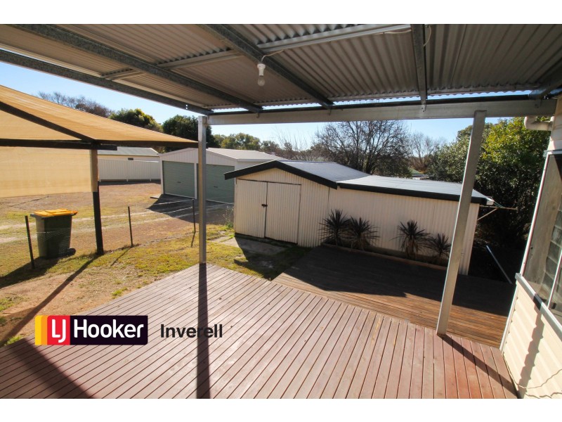 9 Butler Street, Inverell NSW 2360