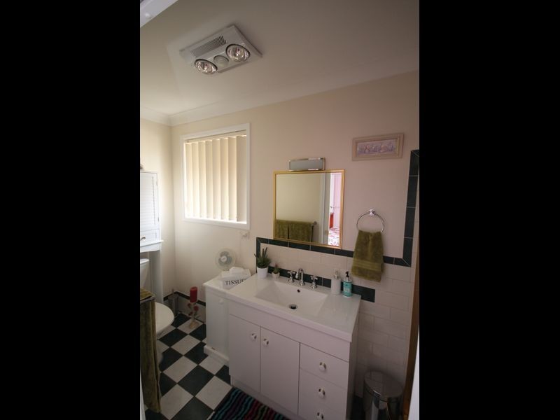 12 Deodara Drive, Inverell NSW 2360