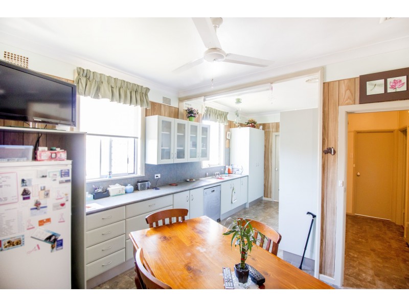 22 Shirley Street, Inverell NSW 2360