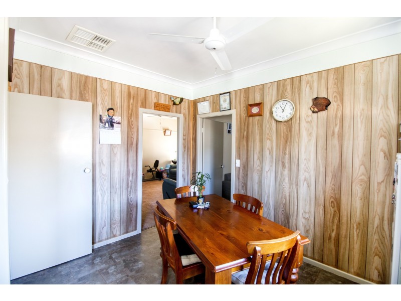 22 Shirley Street, Inverell NSW 2360