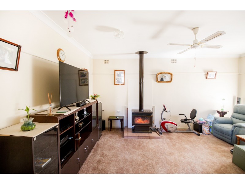 22 Shirley Street, Inverell NSW 2360