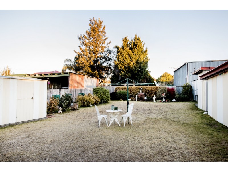 22 Shirley Street, Inverell NSW 2360