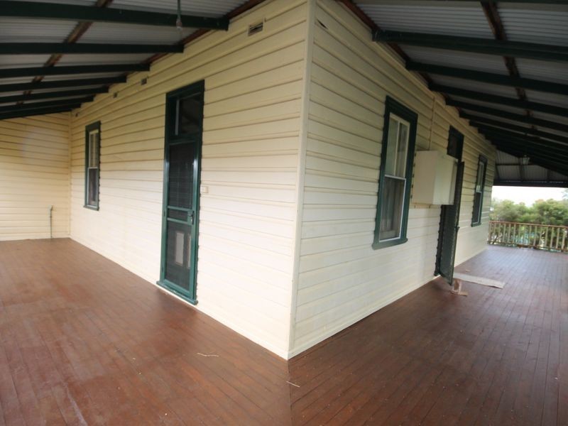 22 Gilchrist Street, Inverell NSW 2360