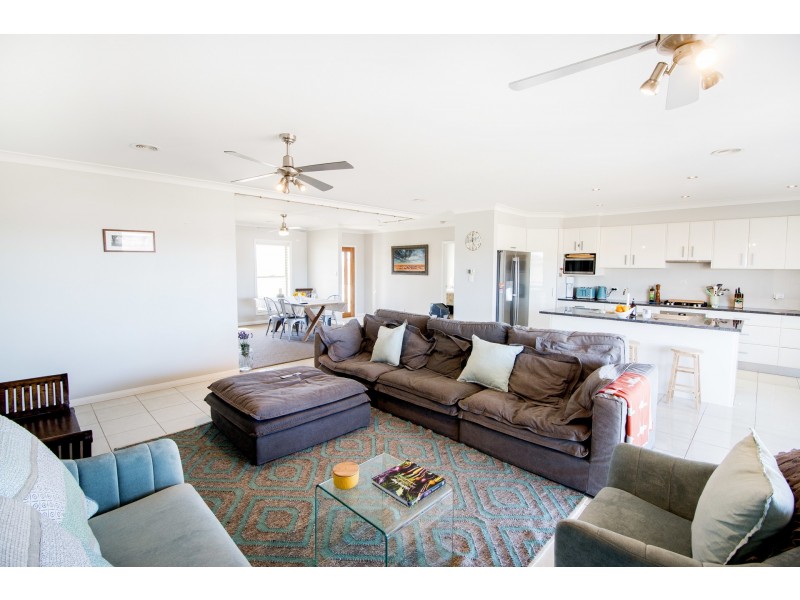 301 Fernhill Road, Inverell NSW 2360