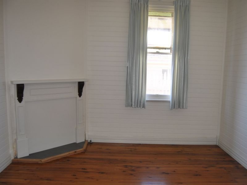 21 Chester Street, Inverell NSW 2360