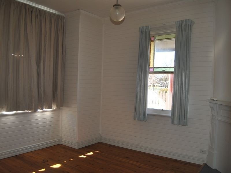 21 Chester Street, Inverell NSW 2360