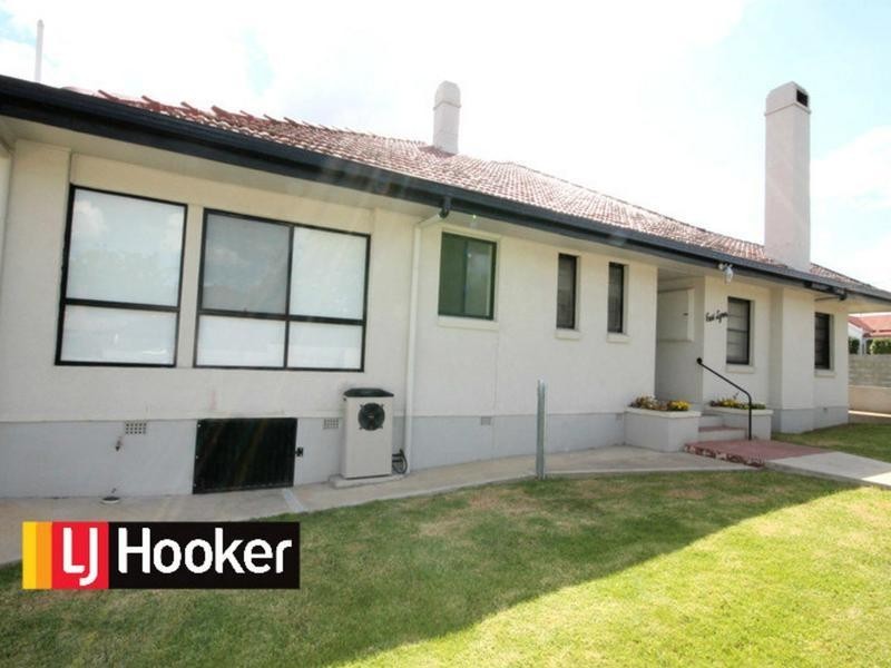 4 Warialda Road, Inverell NSW 2360