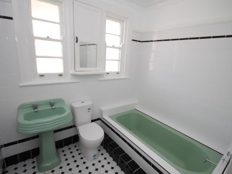 4 Warialda Road, Inverell NSW 2360