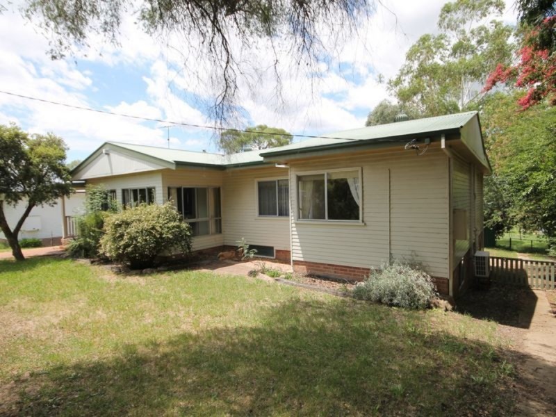 12 Anderson Street, Inverell NSW 2360