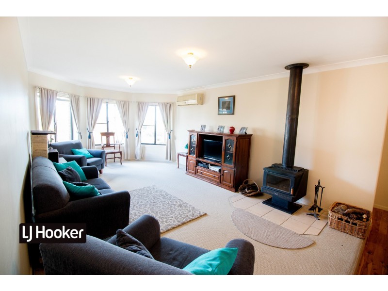 33 Wolbah Close, Inverell NSW 2360